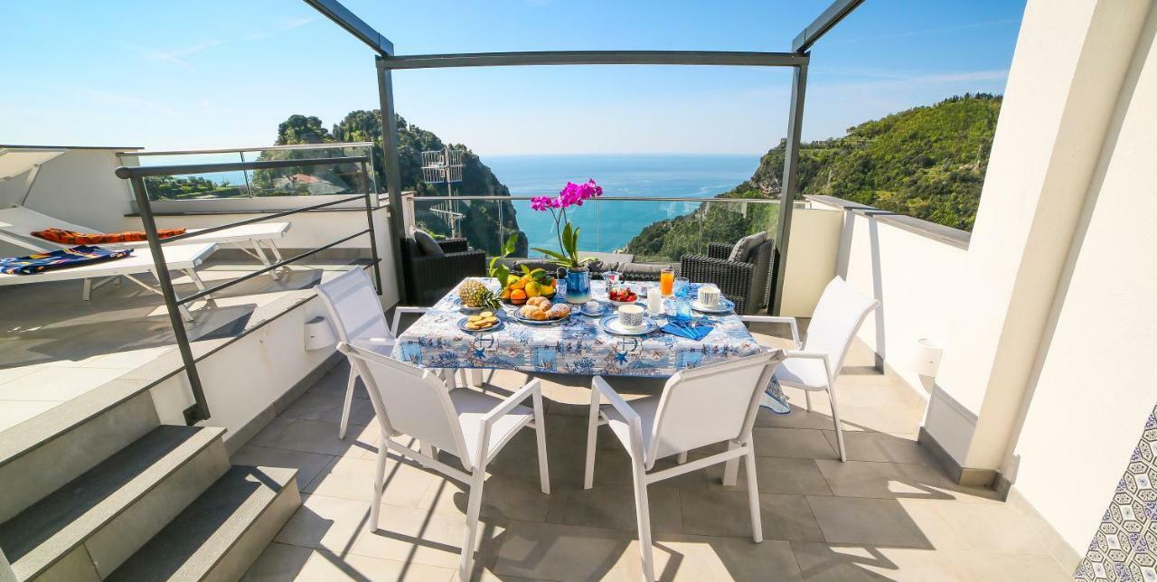 Admiring Amalfi Scala Exterior foto